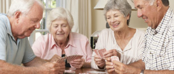 Jogos lúdicos ajudam idosos a trabalhar a concentração e a prevenir sinais do envelhecimento